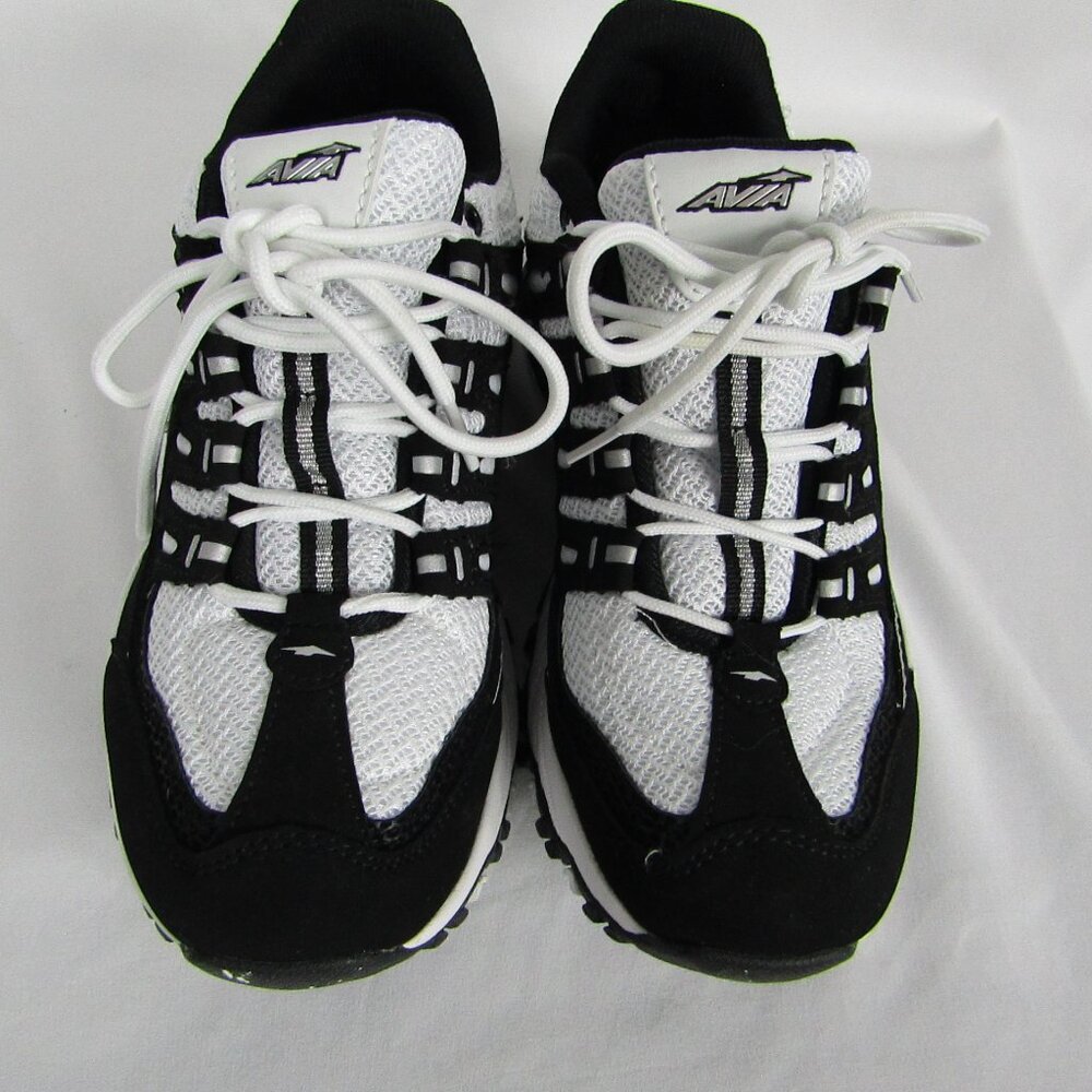 Women's Size 7 Avia Tennis Shoes - Like New!!! - Picture 2 of 6